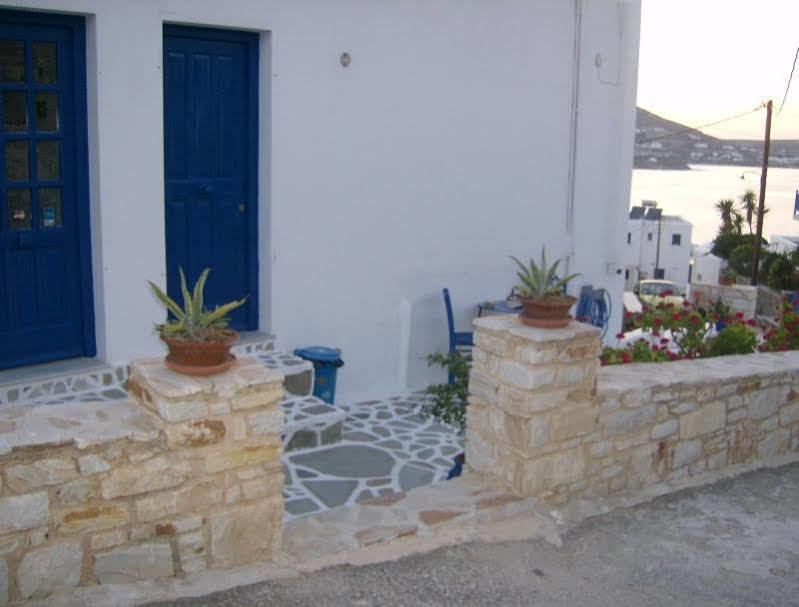 Athina'S Blue Studios Náousa Buitenkant foto